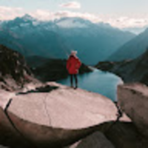 Meet your Posher, Madison - Picture 1 of 1